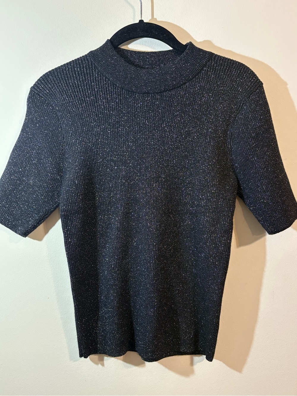 Staccato sweater women’s‎ medium black ribbed short sleeve metallic shimmer